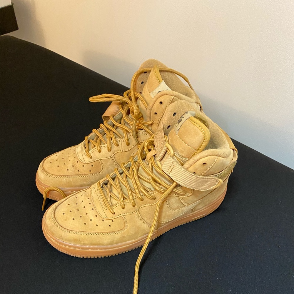 Wheat Air Force 1 size 6Y